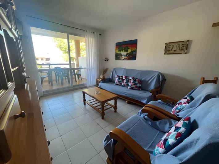 Appartement entier, Appartement 'Residencial Alcanar Costa' avec vue sur la mer, piscine partagée et terrasse privée in Platja Fonda (Terres de l'Ebre), Alcanar