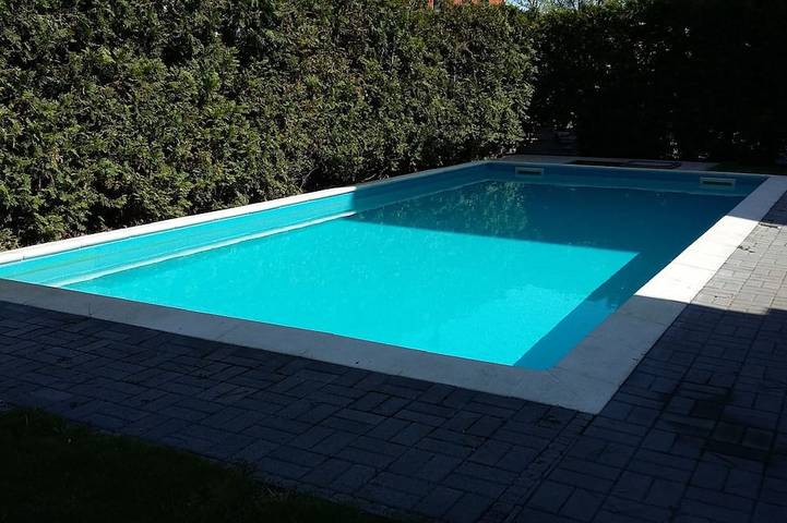 Ferienwohnung für 6 Personen, mit Pool und Sauna sowie Garten in Siofok