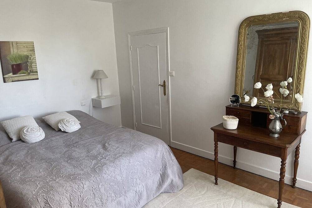 Apartamento entero, Country Gite in Morlhon-le-Haut, Aveyron (desambiguación)