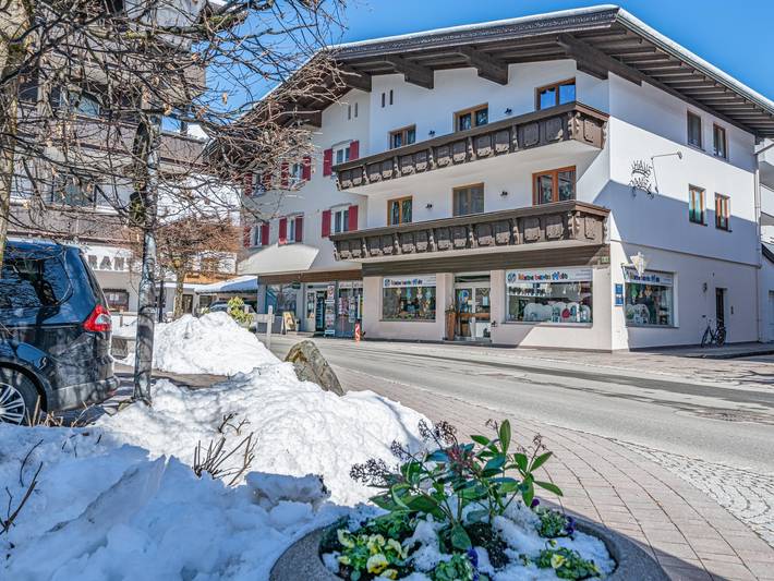 Ferienwohnung für 10 Personen, mit Balkon - 1