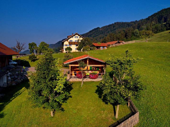 Ferienwohnung für 2 Personen, mit Terrasse und Garten sowie Seeblick in Immenstadt - 2
