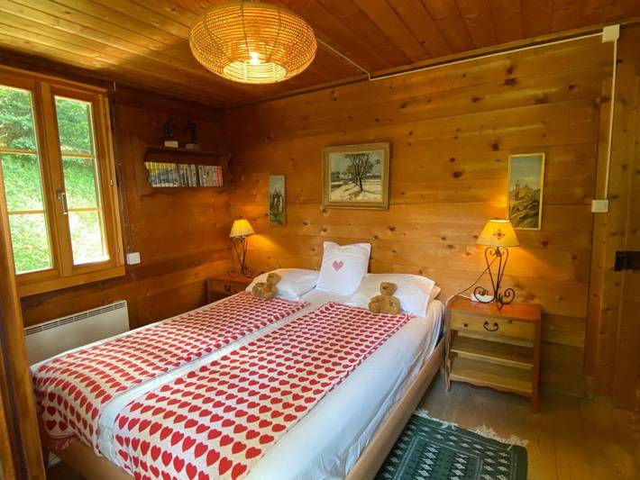 Ferienhaus für 8 Personen, mit Balkon und Terrasse sowie Garten und Ausblick in Les Agettes