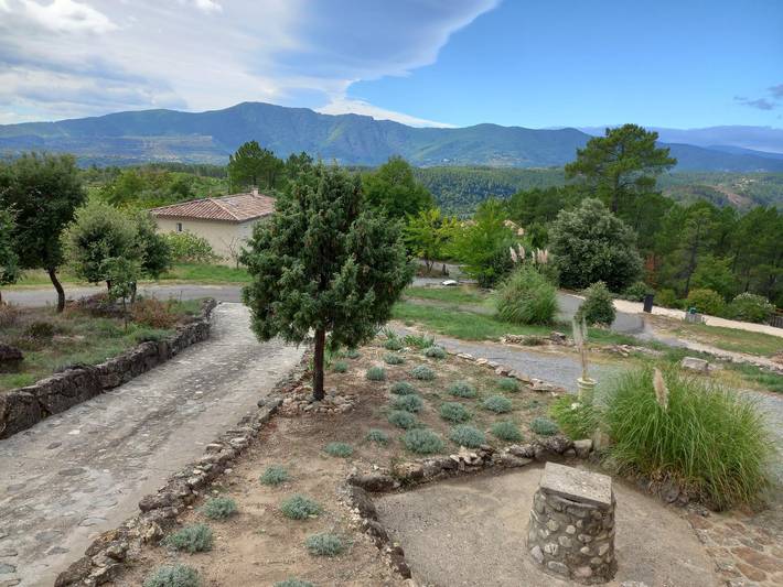 Gîte pour 6 personnes, avec piscine à Chambonas - 2