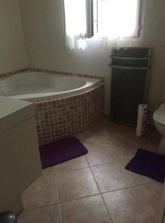 Chambre d’hôte pour 2 personnes, avec piscine et jardin, animaux acceptés en Corse-du-Sud - 4