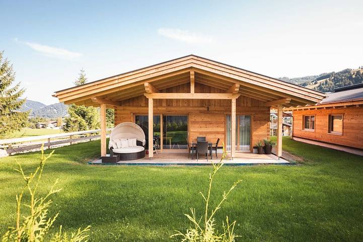 Chalet für 4 Personen, mit Sauna und Terrasse sowie Garten in Tannheimer Tal