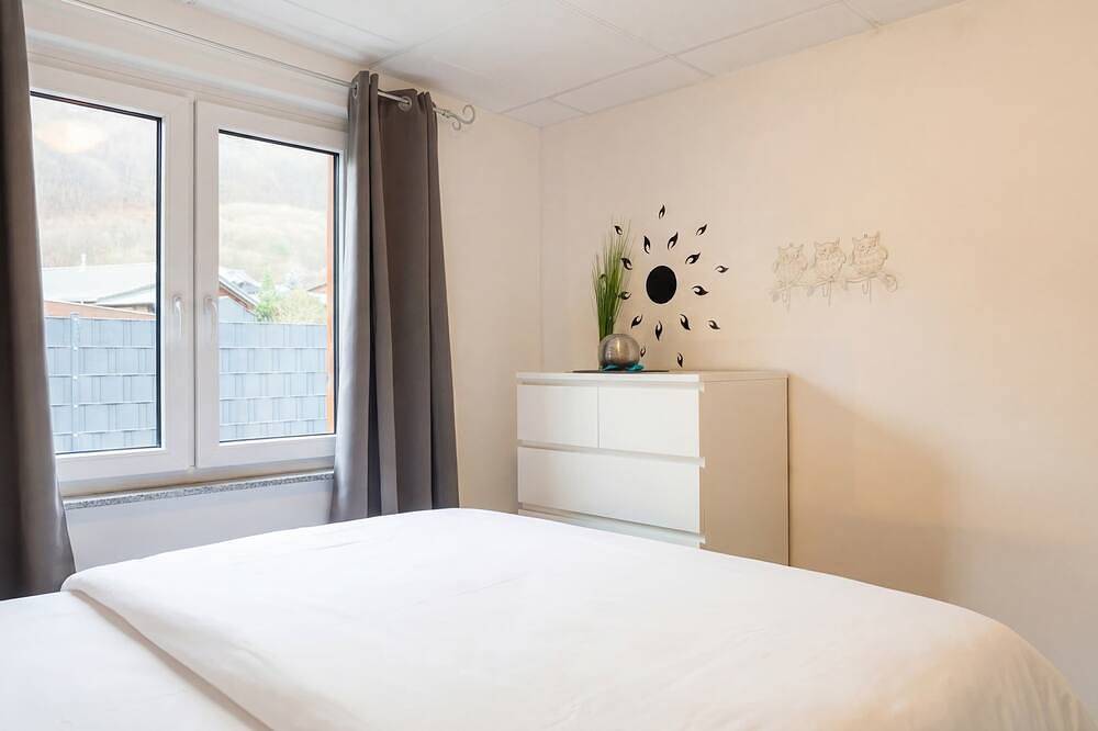 Ganze Wohnung, Waldsee Apartments - Sauna, Whirlpool & Balkon in Rieden (Eifel), Osteifel