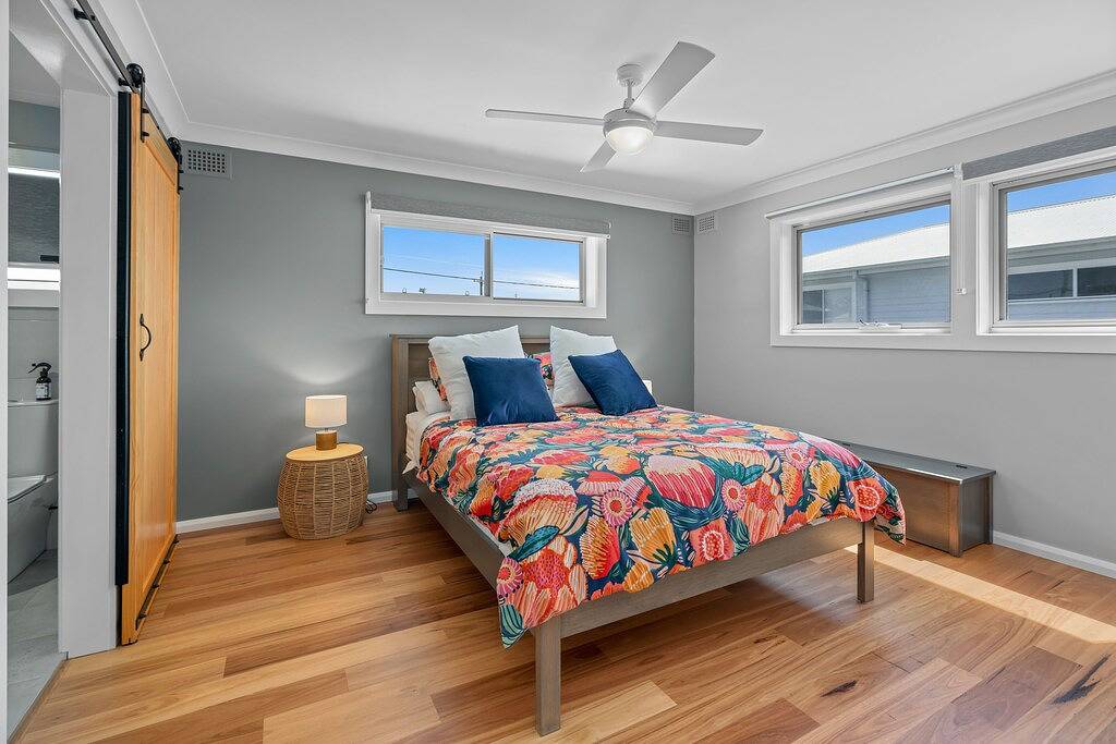 Penny's Hideaway - Ocean - Open Plan Modern Living in Currarong, Jervis Bay