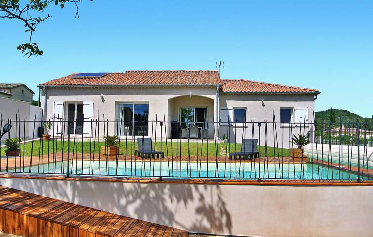 Casa de vacaciones para 8 personas, con terraza y piscina - 1