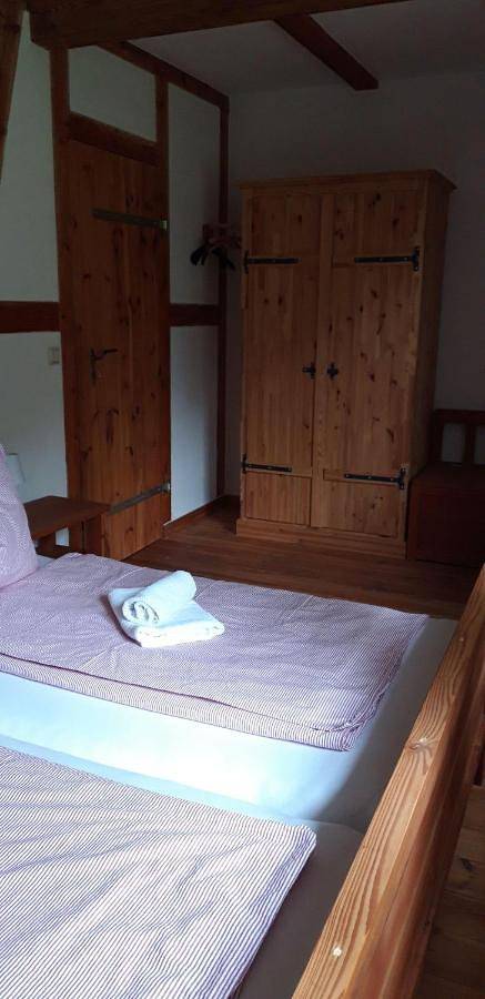 Ganze Wohnung, 75qm-grosse-Ferienwohnung-am-Naturschutzgebiet-15-Pkw-Min-zum-Strand-Stettiner-Haff in Bugewitz, Vorpommern Greifswald