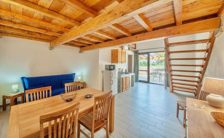 Appart’hôtel pour 4 personnes, avec piscine et terrasse