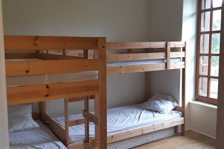 Location de vacances pour 10 personnes, avec jardin à Saint-Sauves-d'Auvergne - 2