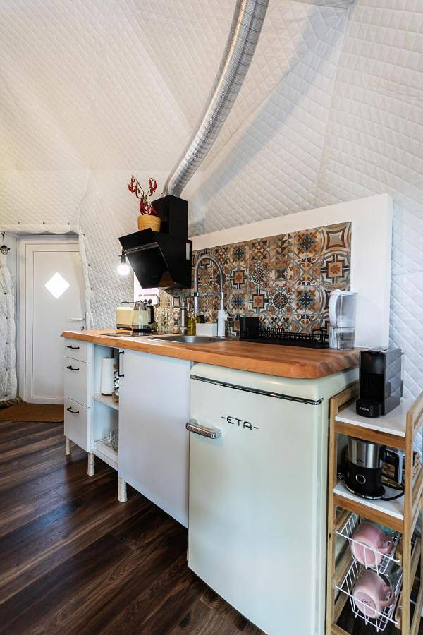 Camping für 3 Personen, mit Garten und Sauna sowie Ausblick, mit Haustier in Tschechien - 2