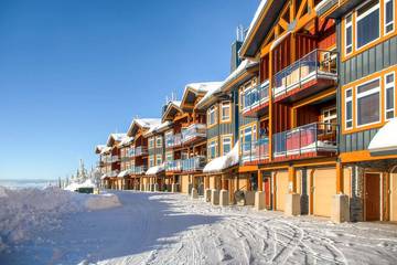 Glamping for 7 Guests in Canadian Rocky Mountains, Big White, Picture 3