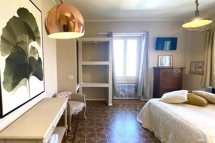 Country house a few steps from Lake Garda in Castelnuovo del Garda, Garda Mountains