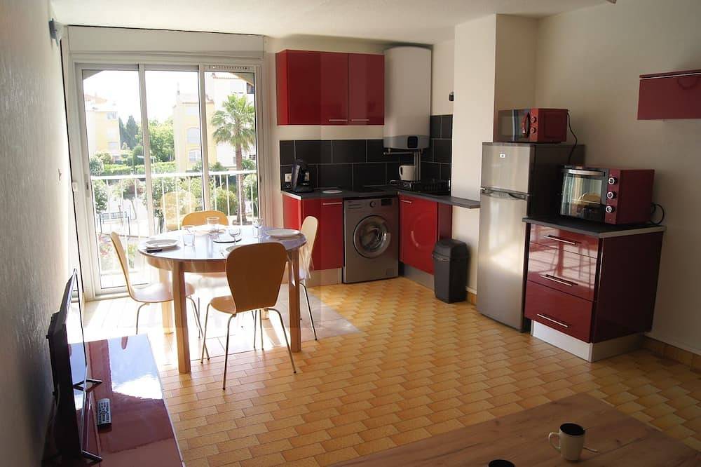 Appartement entier, Lara 5 - Grand T2 calme Chambre parentale Parking privatif près plage in Cap d'Agde, Agde