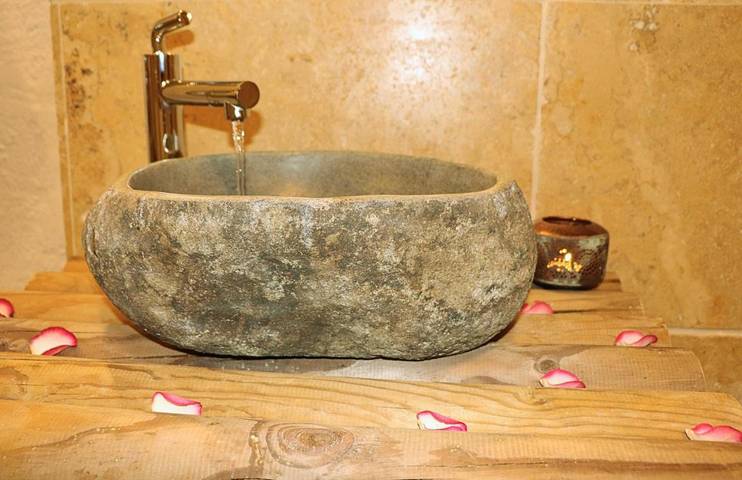 Location de vacances pour 2 personnes, avec jacuzzi ainsi que piscine et jardin à Méjannes-lès-Alès - 2