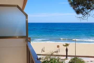 Apartment for 4 People in Vilafortuny, Cambrils, Photo 1