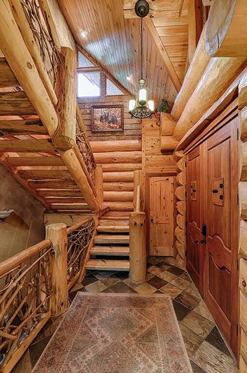 Lodge for 30 People in Sevier County, Photo 1