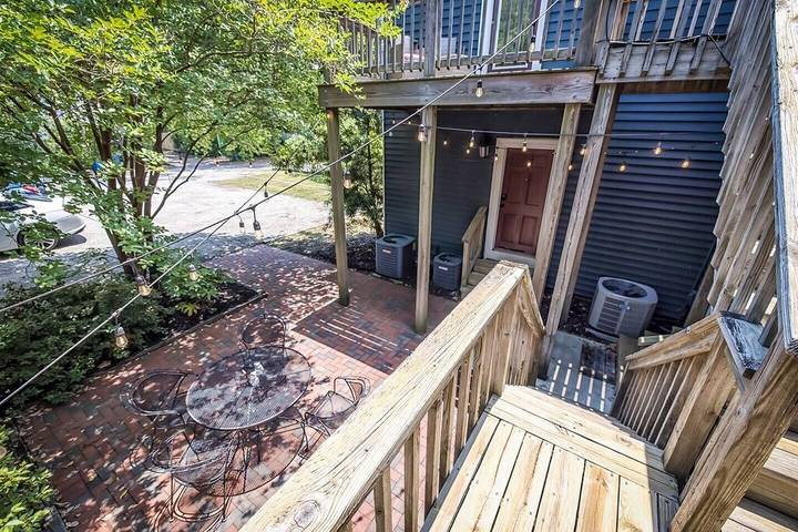 Vacation rental for 2 people, with balcony and yard in Wilmington
