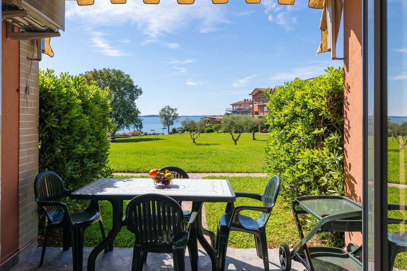 Apartamento entero, San Sivino 100 by Wonderful Italy in Manerba del Garda, Montañas Garda