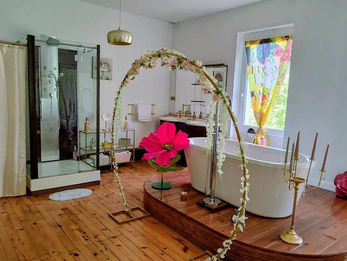 Hôtel pour 2 personnes, avec Terrasse et Jacuzzi ainsi que Jardin et Sauna
