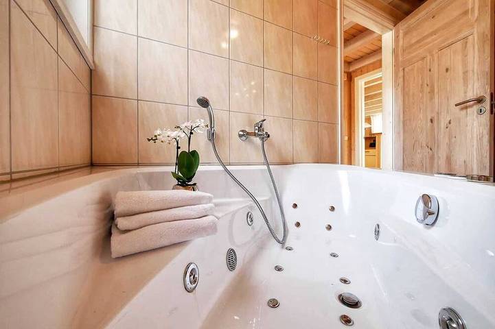 Ferienpark für 7 Personen, mit Sauna und Balkon sowie Garten und Whirlpool, mit Haustier am Scharmützelsee - 3
