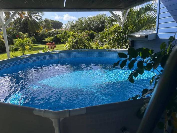 Location de vacances pour 4 personnes, avec jardin ainsi que piscine et terrasse, animaux acceptés dans Pointe Faula - 3