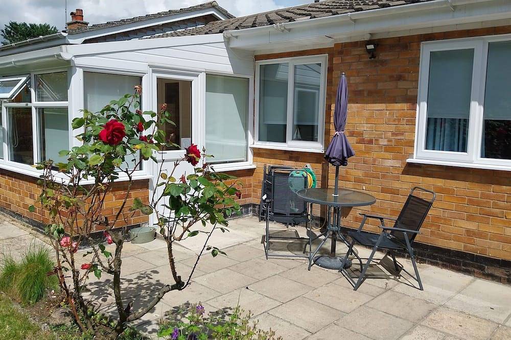 Bungalow for 6 People in Waveney District, Suffolk
