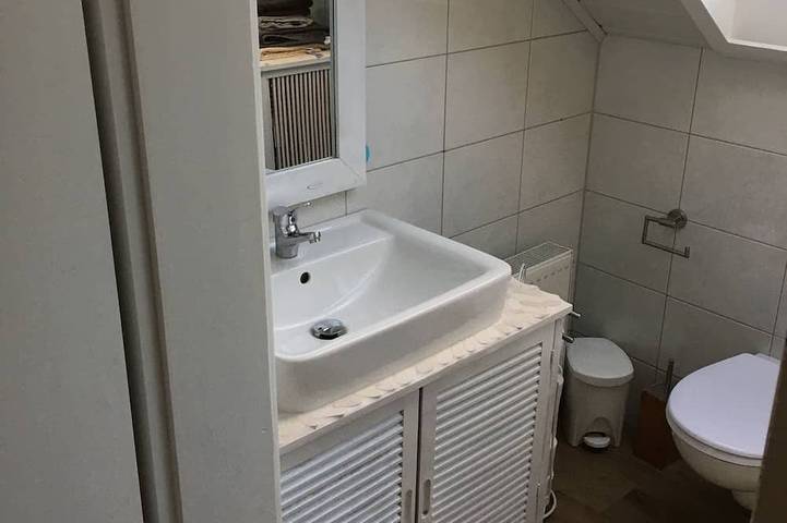 Ganze Wohnung, Große Monteurwohnung Troisdorf | 100 qm | bis 6 Pers. | Balkon | Parkplatz in Troisdorf, Rhein-Sieg-Kreis