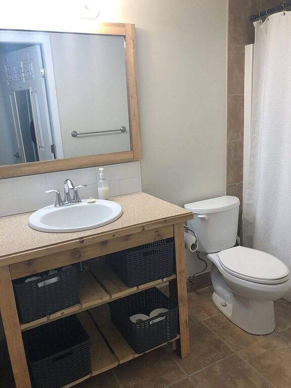 Explore Nanaimo and Vancouver Island from our central location. \nb.L.# 5031478 in Nanaimo, Regional District of Nanaimo