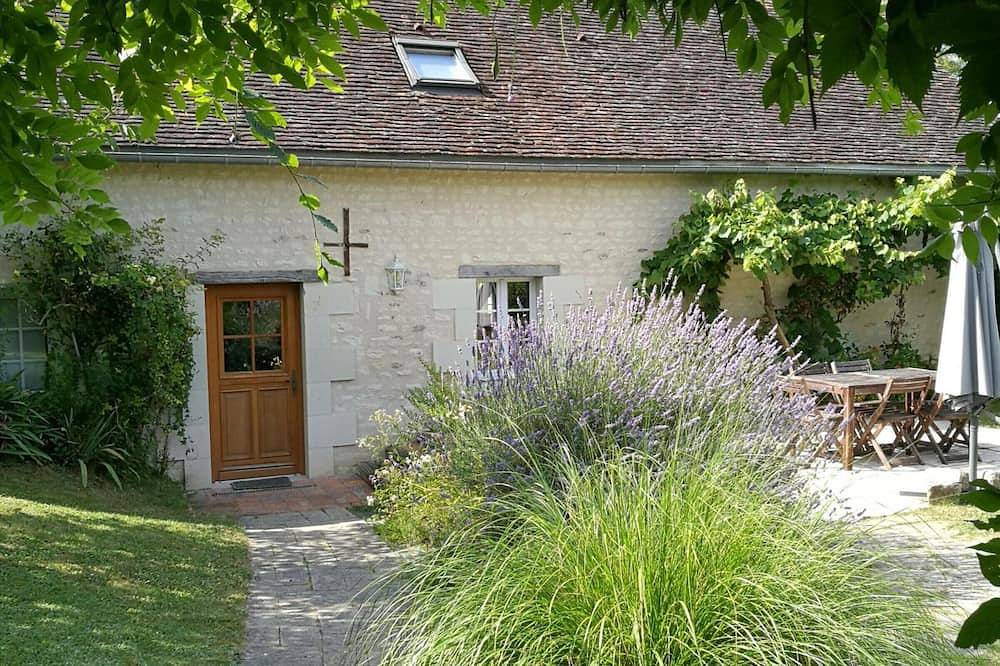 Gîte authentique à Brizay avec jardin privé et piscine in Brizay, Parc naturel régional Loire-Anjou-Touraine