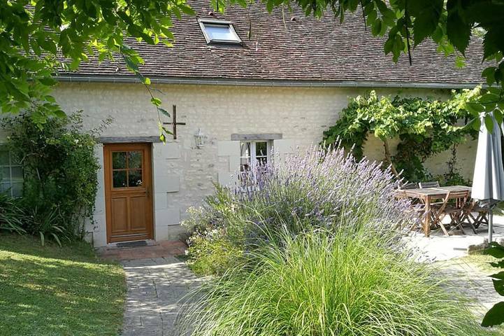Gîte pour 6 personnes, avec jardin dans Brizay