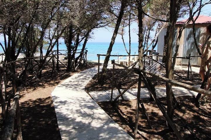 Hôtel pour 4 personnes, avec Jardin à Rosa Marina