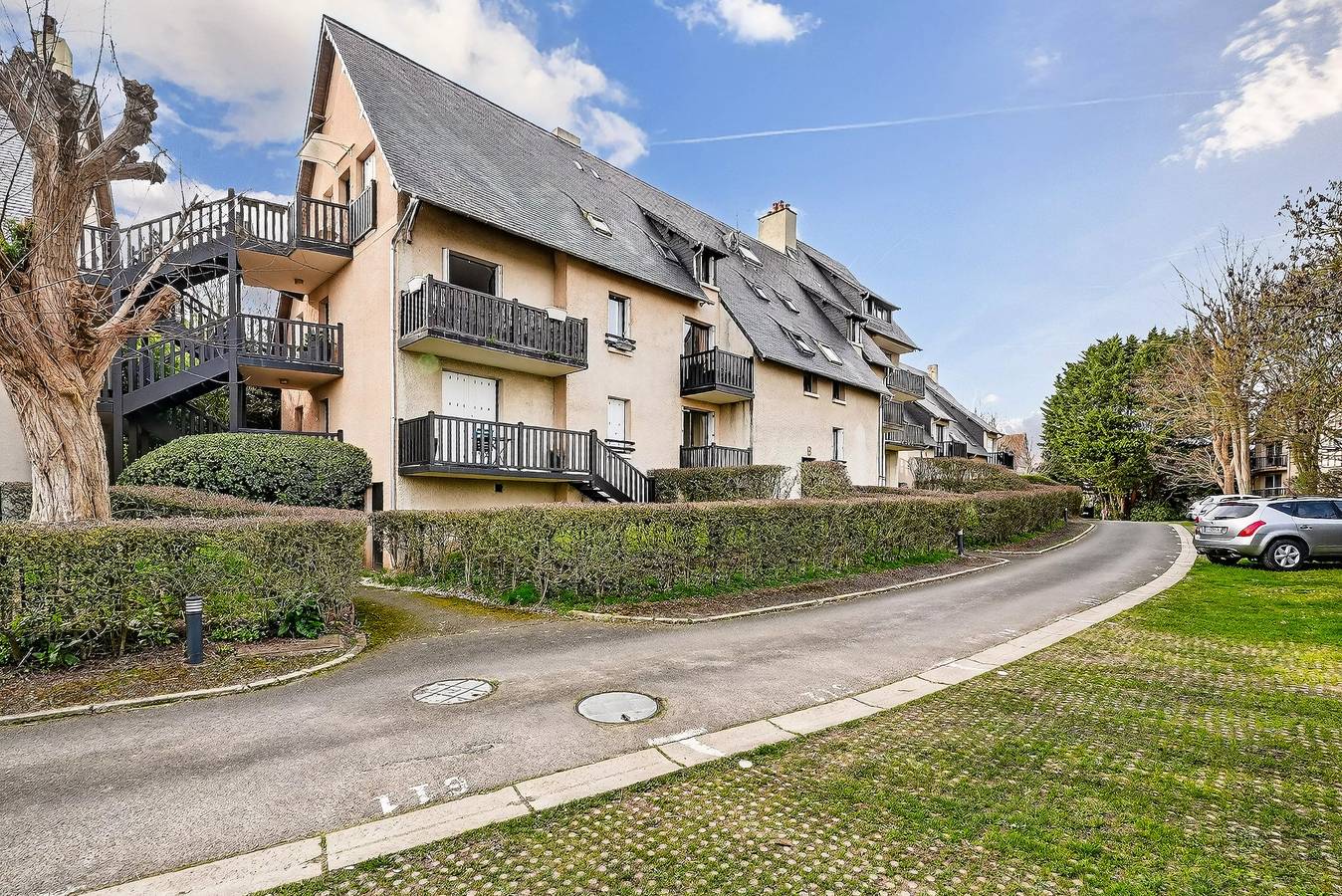 Appartement entier, Appartement 4 personnes avec parking et balcon - Confort - super Home in Saint-Arnoult, Région de Lisieux