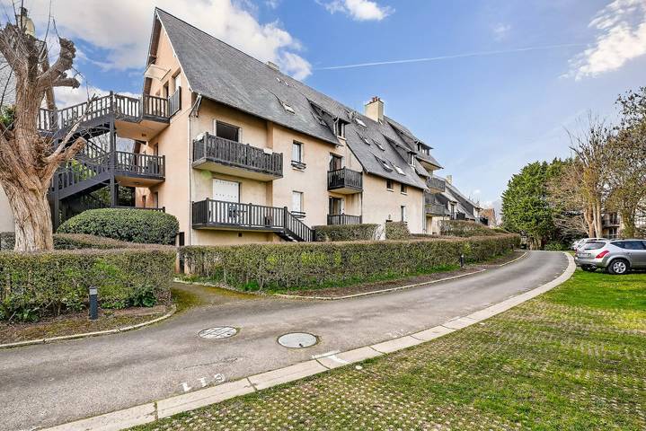 Gîte pour 4 personnes, avec Balcon ainsi que Terrasse et Vue à Saint-Arnoult