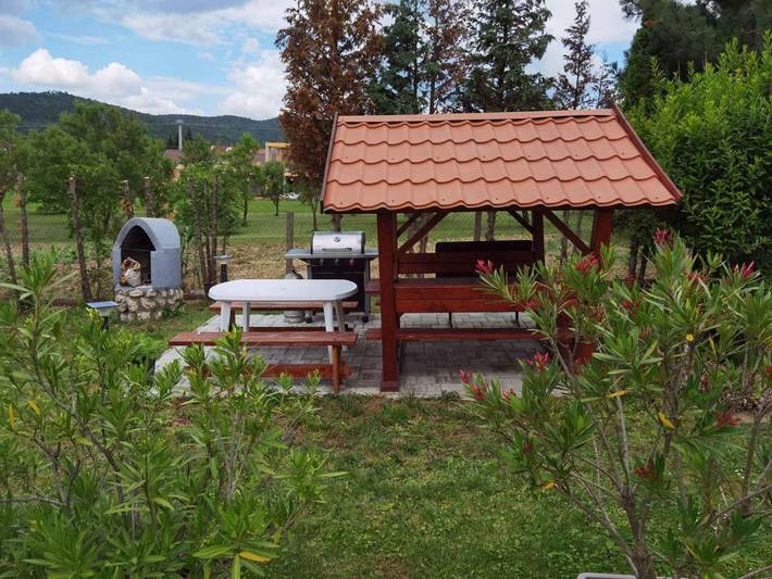 Ganze Ferienwohnung, Ferienwohnung mit Garten und Kinderschaukel in Balatongyörök, Balaton Hochland Nationalpark