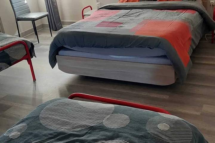Location de vacances pour 14 personnes, avec jardin et terrasse, animaux acceptés dans Montsalvy - 3
