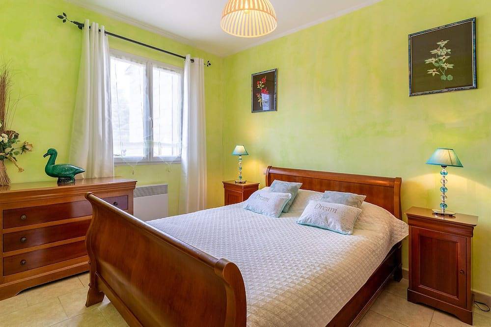 Beautiful home in Lauris with Wifi in Lauris, Parc naturel régional du Luberon