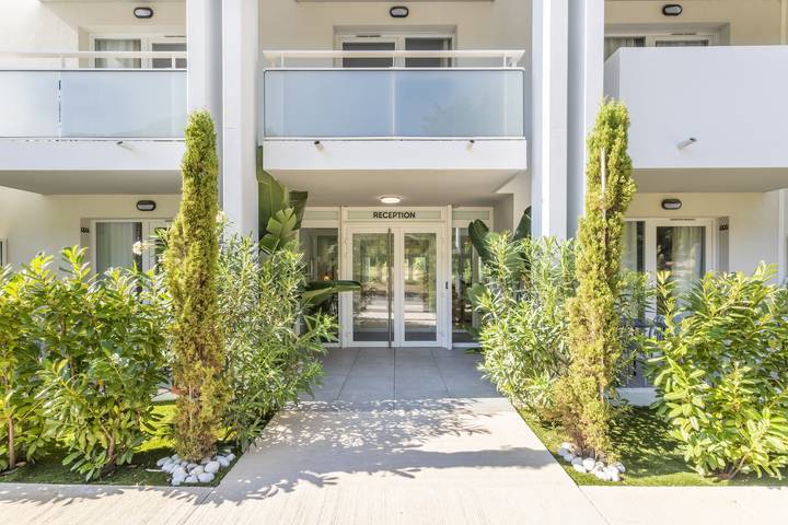 Gîte pour 2 personnes, avec bassin pour enfant et piscine, animaux acceptés à Roquefort-la-Bédoule - 4