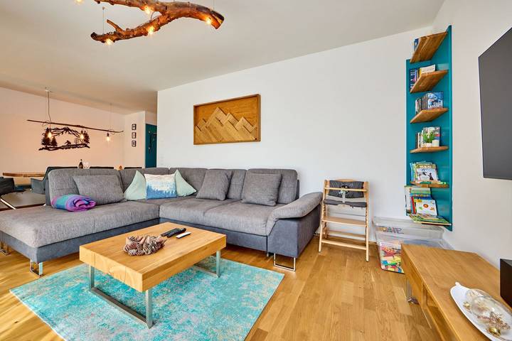 Ferienwohnung für 5 Personen, mit Balkon und Garten sowie Ausblick in der Zugspitzregion