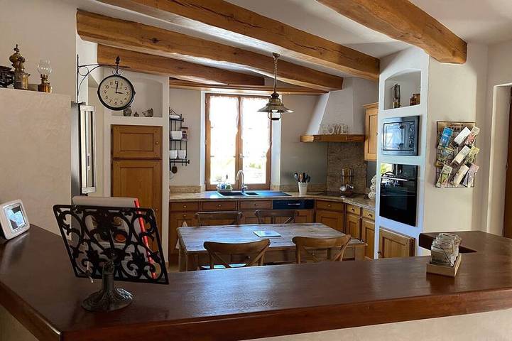 Gîte pour 12 personnes, avec jardin ainsi que sauna et piscine à Saint-Hilaire-de-Brethmas - 2