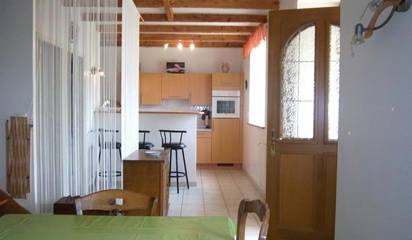 Gîte pour 4 personnes, avec jardin à Roudouallec