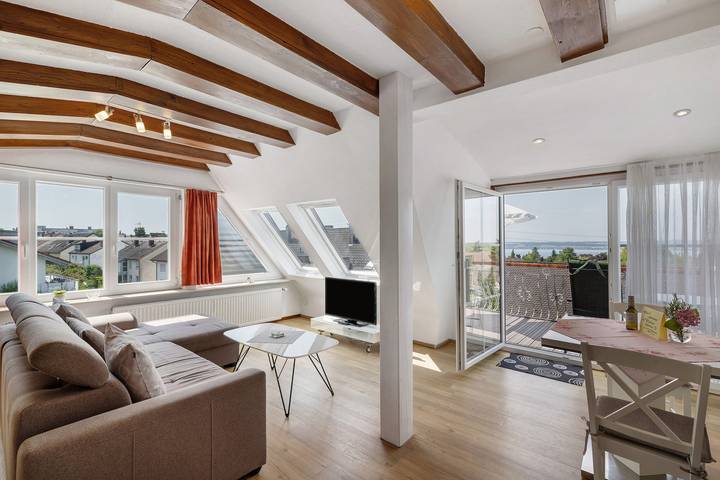 Ferienwohnung für 2 Personen, mit Balkon und Seeblick am Bodensee