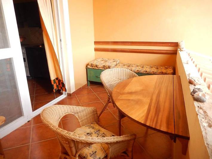 Appartement de vacances pour 2 personnes, avec piscine et terrasse ainsi que vue et vue sur le lac