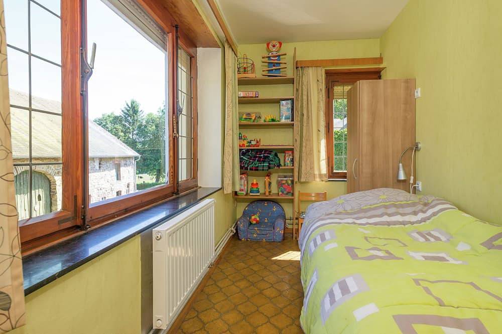 Geräumiges Ferienhaus mit großem Garten in Amel, Naturpark Hohes Venn