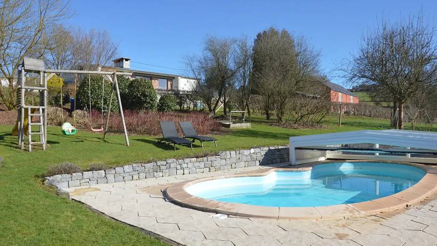 Location de vacances pour 14 personnes, avec Jacuzzi et Terrasse ainsi que Jardin et Piscine à Stavelot - 2