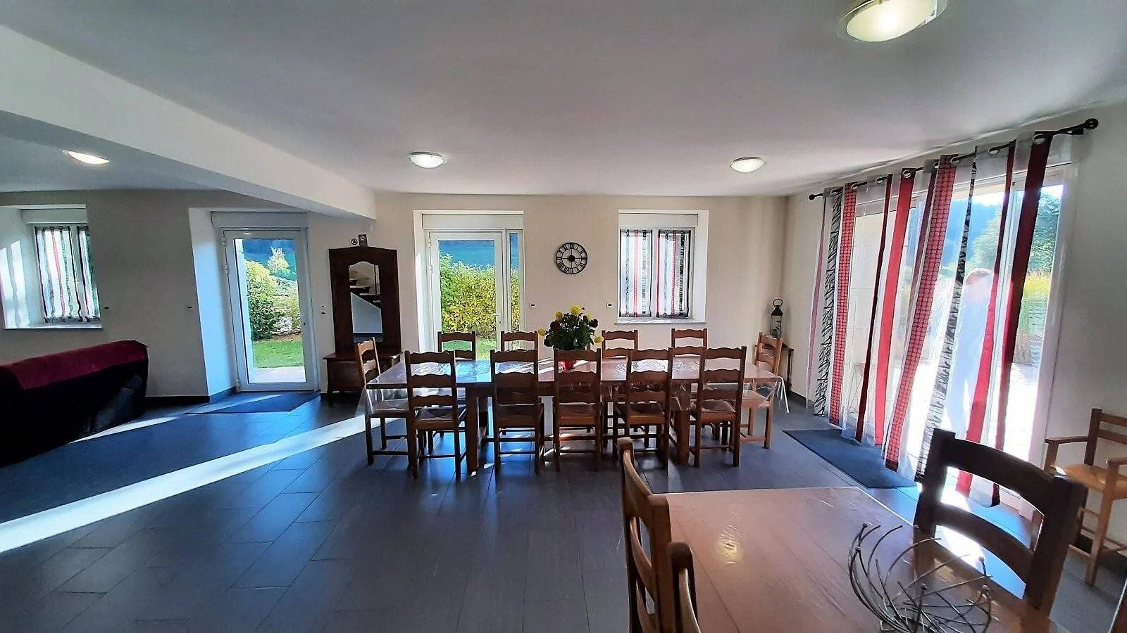Gite Les Ruisseaux: Casa rural con encanto, accesible y rodeada de naturaleza in Riotord, Alto Loira