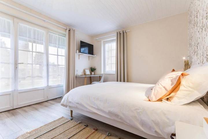 Chambre d’hôte pour 2 personnes, avec Terrasse et Jacuzzi ainsi que Jardin et Piscine dans l' Eure - 3