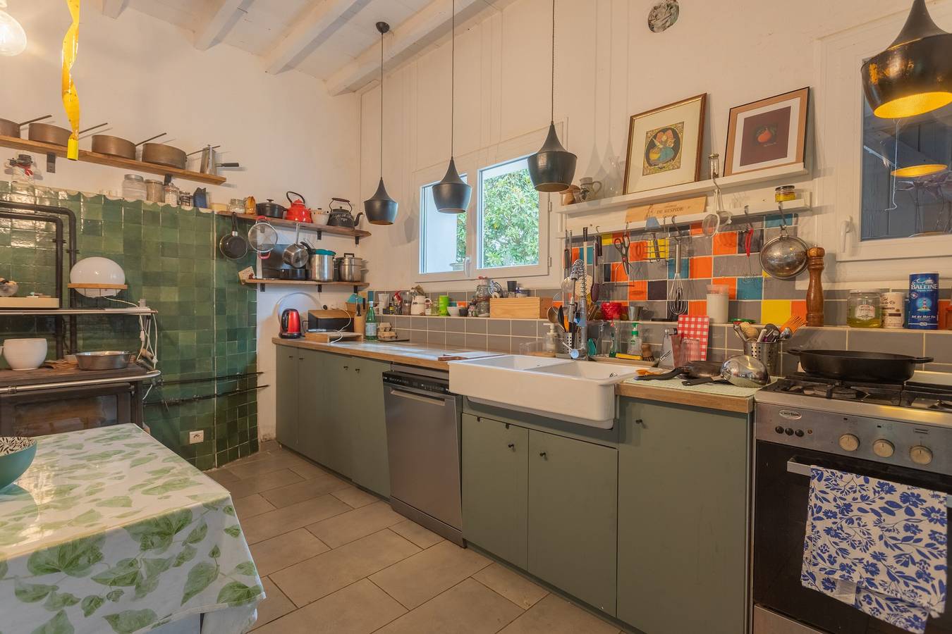 Holiday Home "Villa Arja" with Shared Pool, Wi-Fi, and Air Conditioning in Parbayse, Béarn