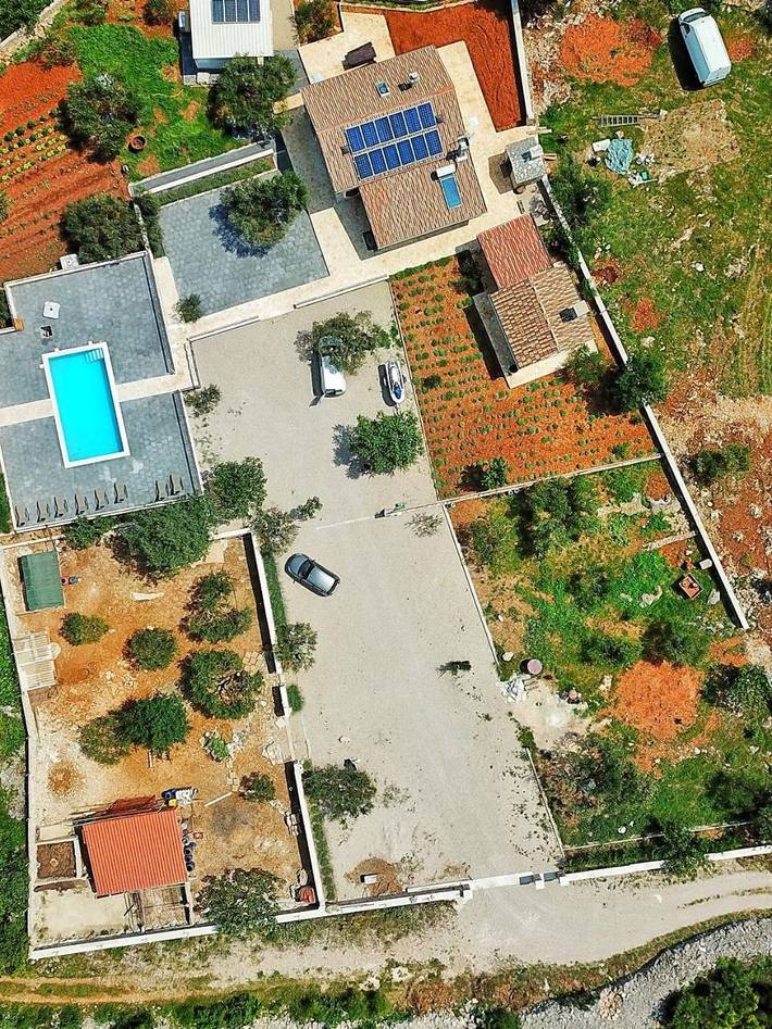 Villa pour 8 personnes, avec jardin et piscine, animaux acceptés à Tribunj - 3